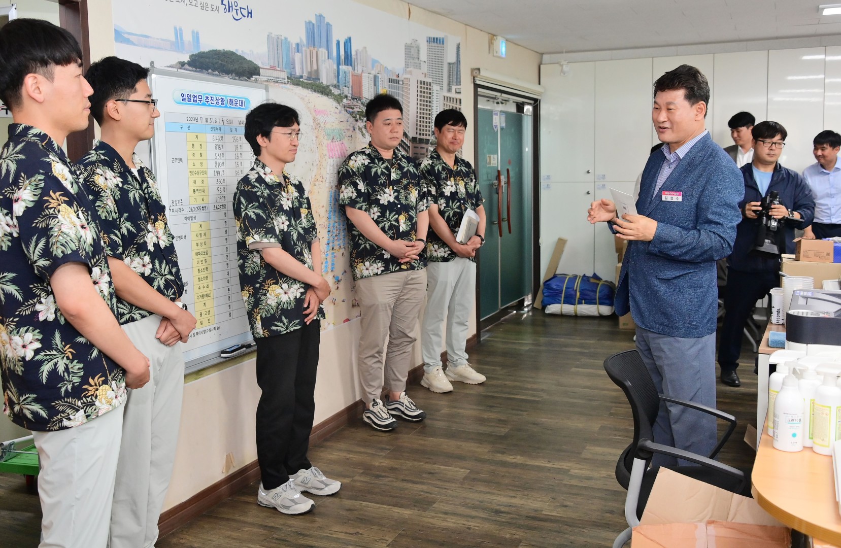 해수욕장 운영 유관기관 근무자 격려(해운대) 35