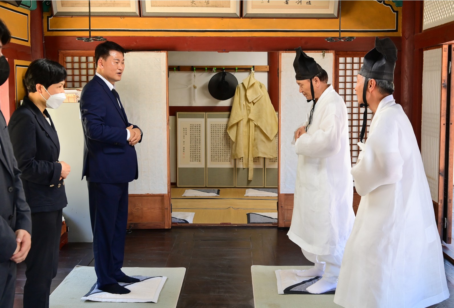 김성수 구청장 삼절사 참배 7