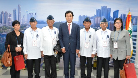 필리핀 파라냐케시 한국전 참전용사 방문