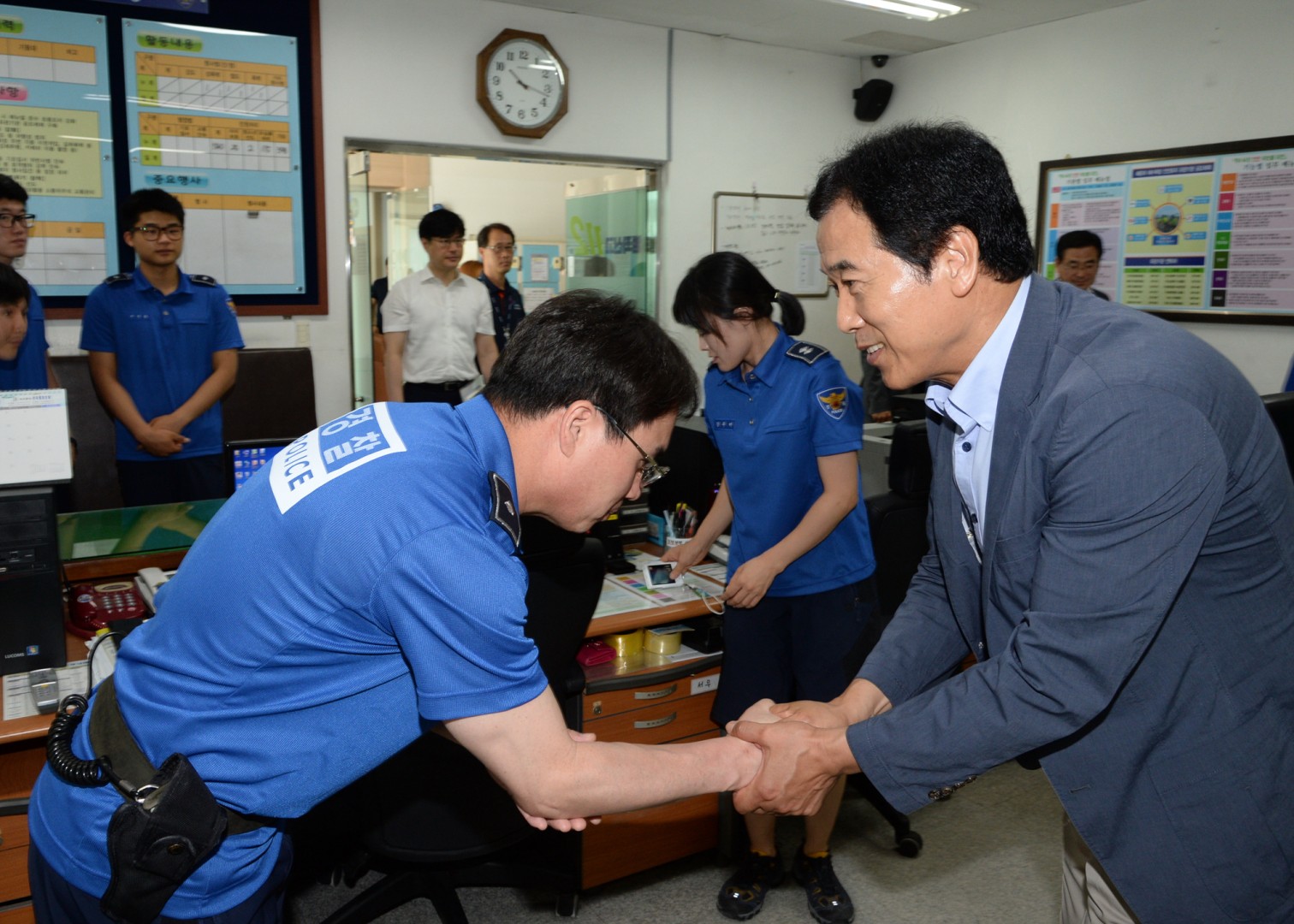 해수욕장 근무자 격려 5