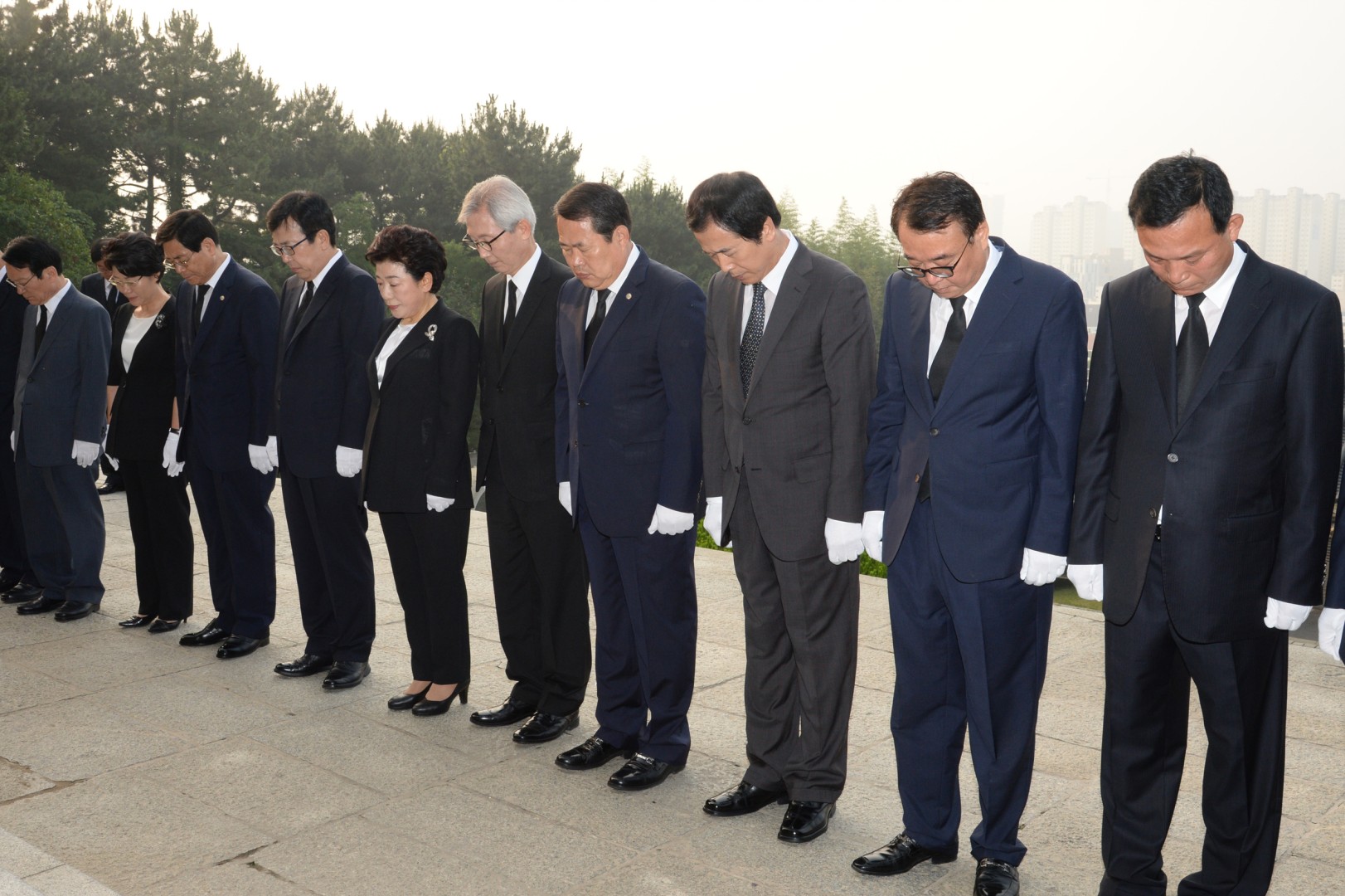 충령사참배 4