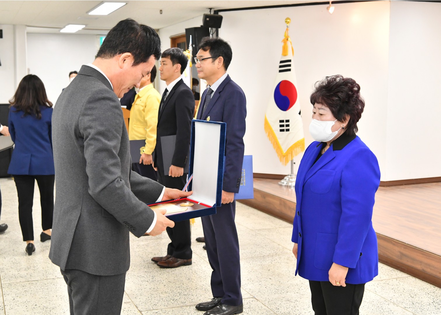직원정례조례 9