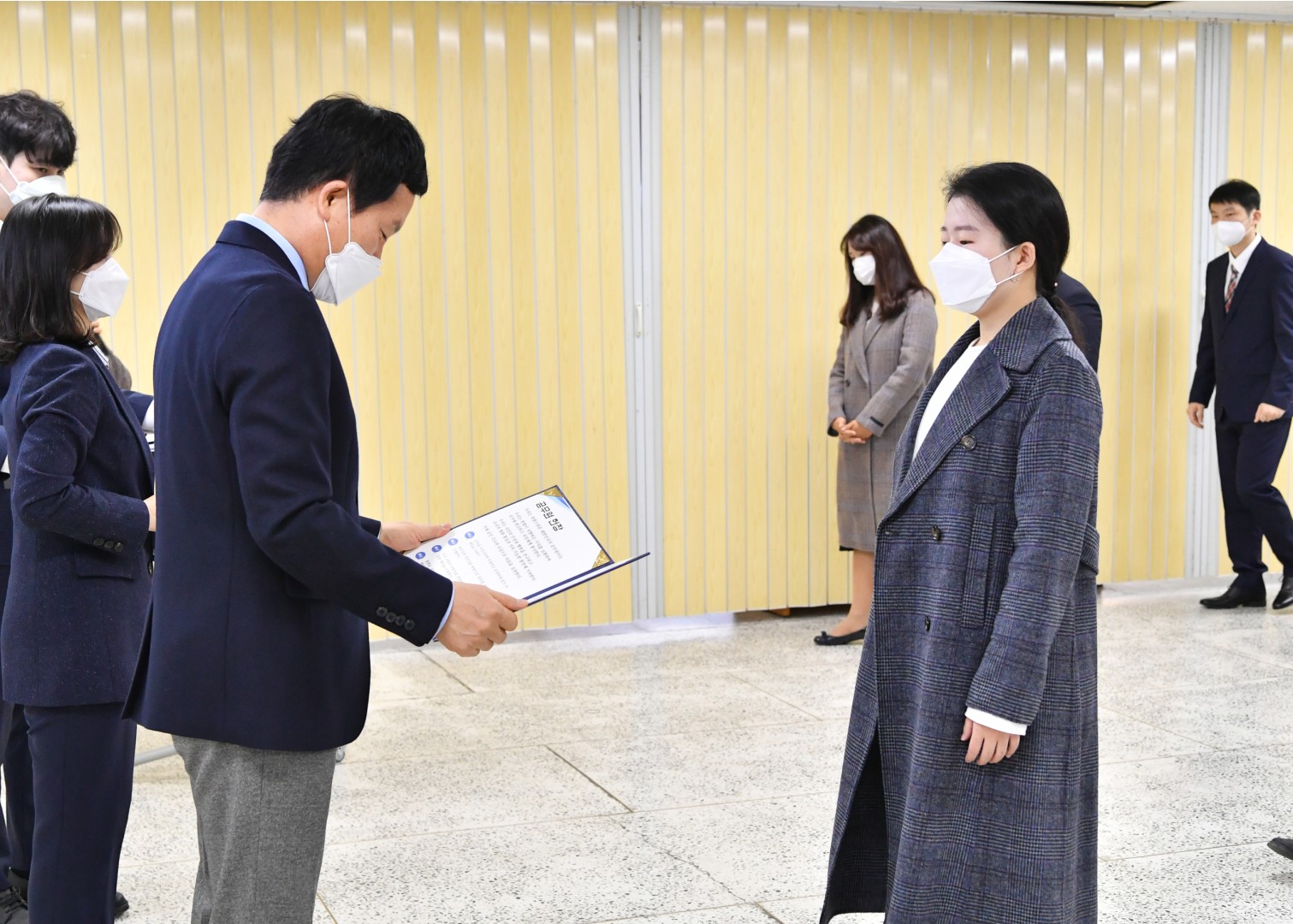 신규 임용장 17
