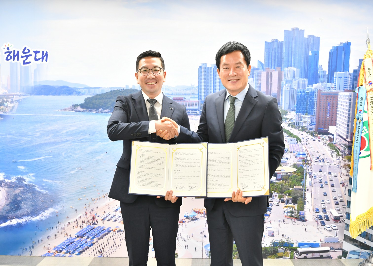 파라솔광고협역식 3