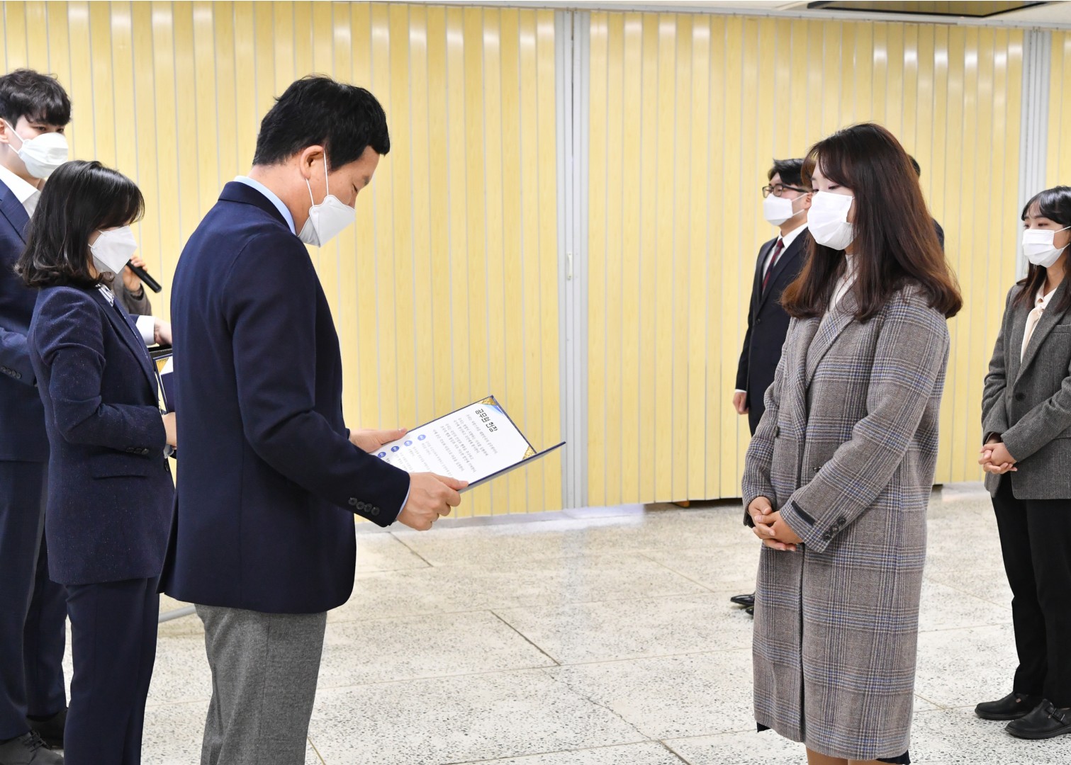 신규 임용장 19
