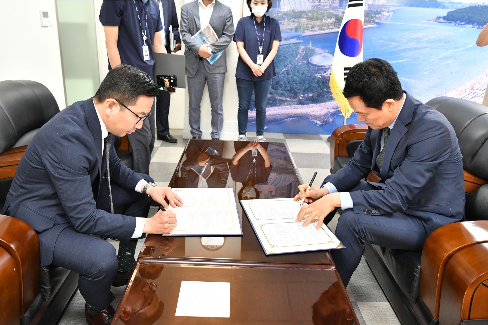 파라솔광고협역식 1