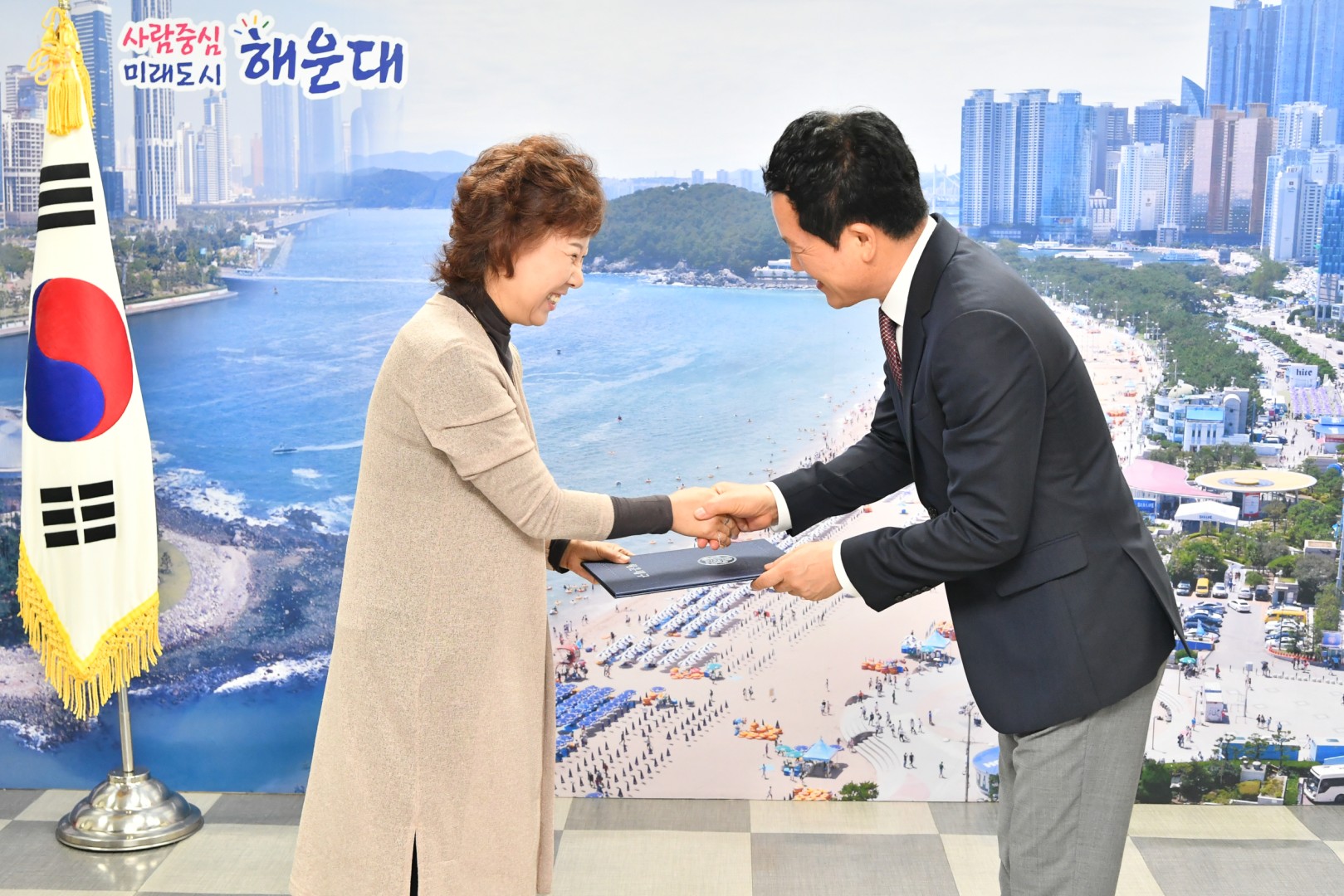 선행구민 단체원 표창전수 4