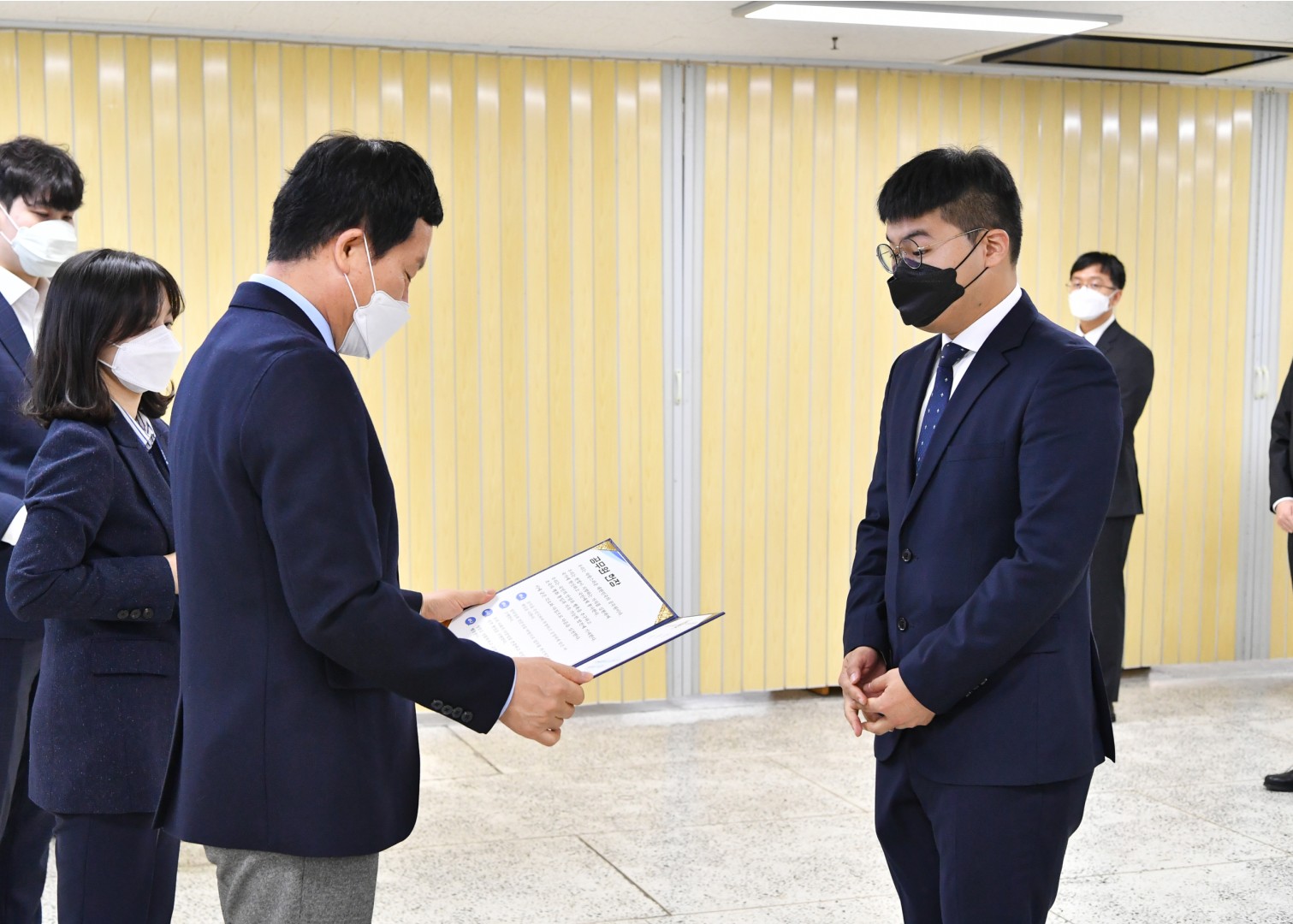 신규 임용장 10