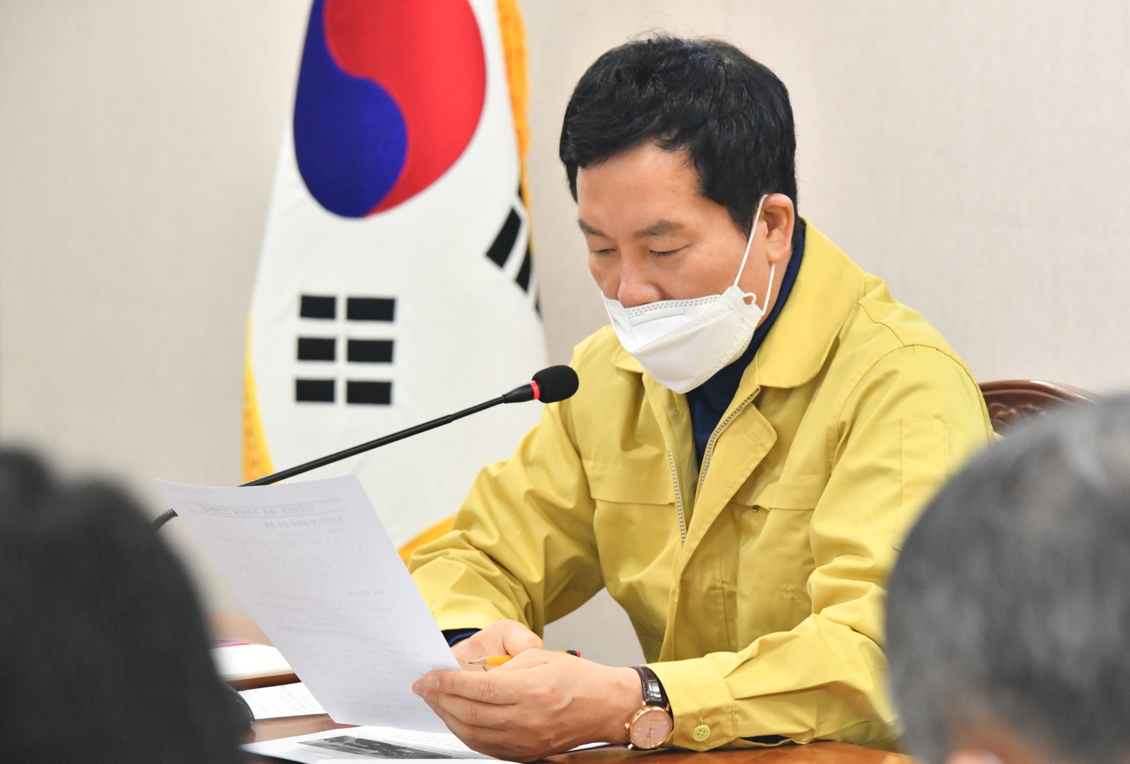 코로나19관련 대책회의 10