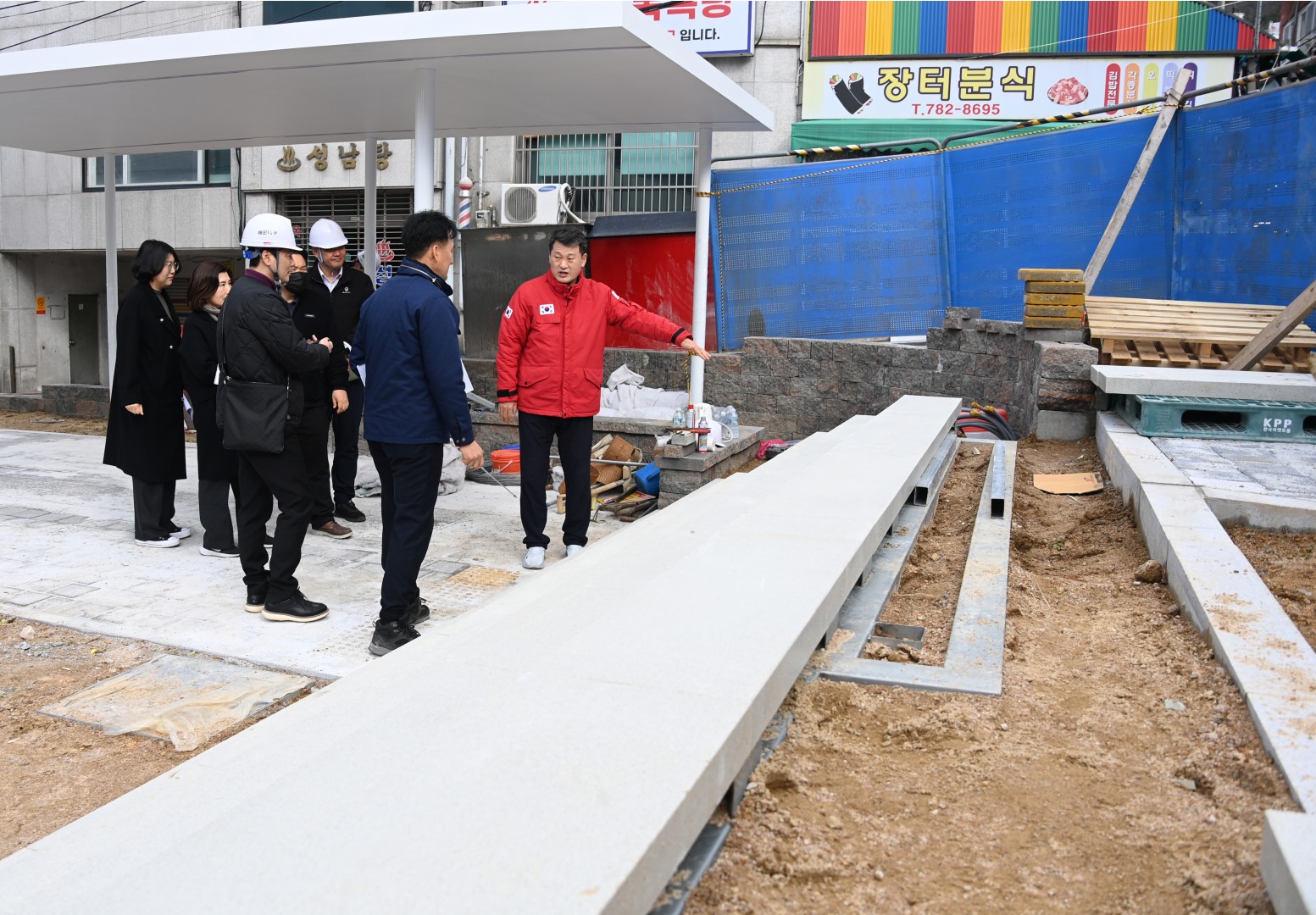 현장 속으로, 구민 곁으로(반여2.3동 도시재생사업 반여상권활력소 조성사업 현장) 8