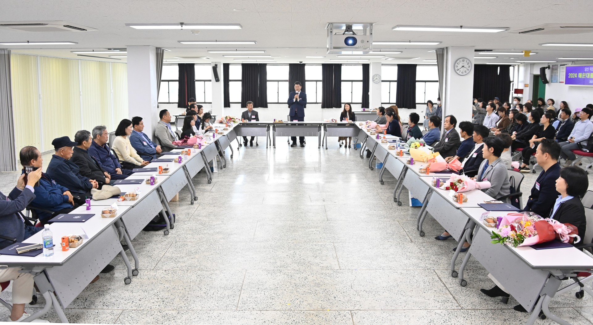 선행구민 및 모범단체원 포상수여식 34