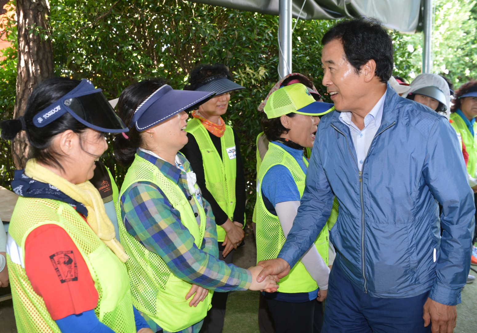 여름 해수욕장 및 장산 격려 1