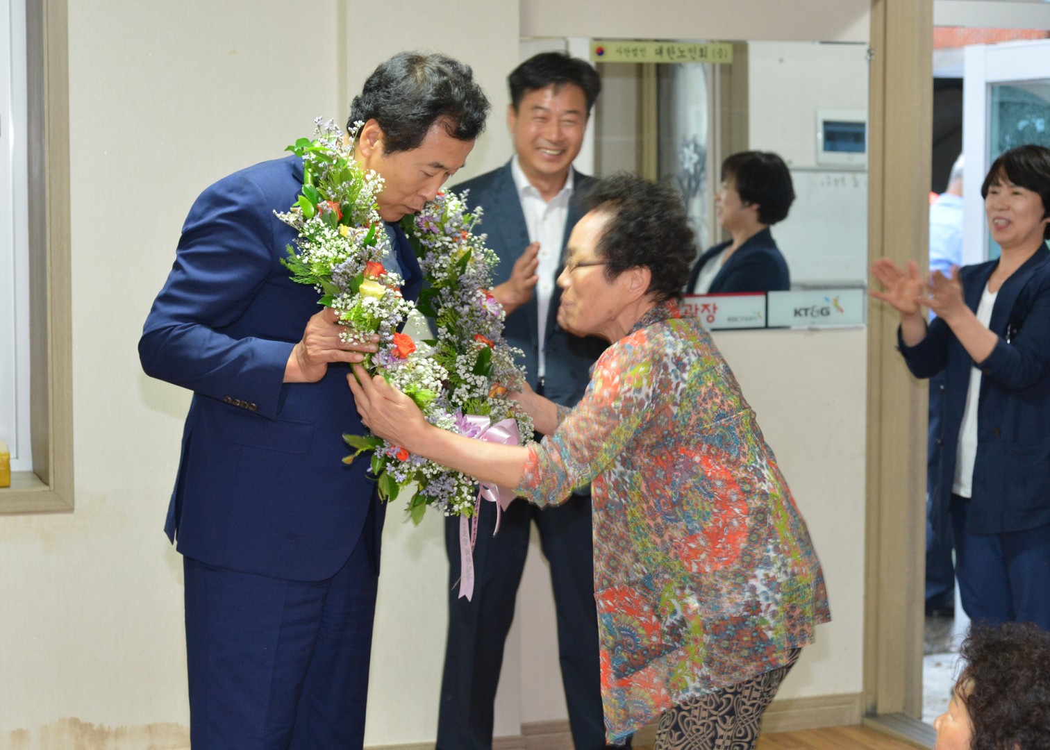 취임2주년 복지관 및 경로당 방문 12