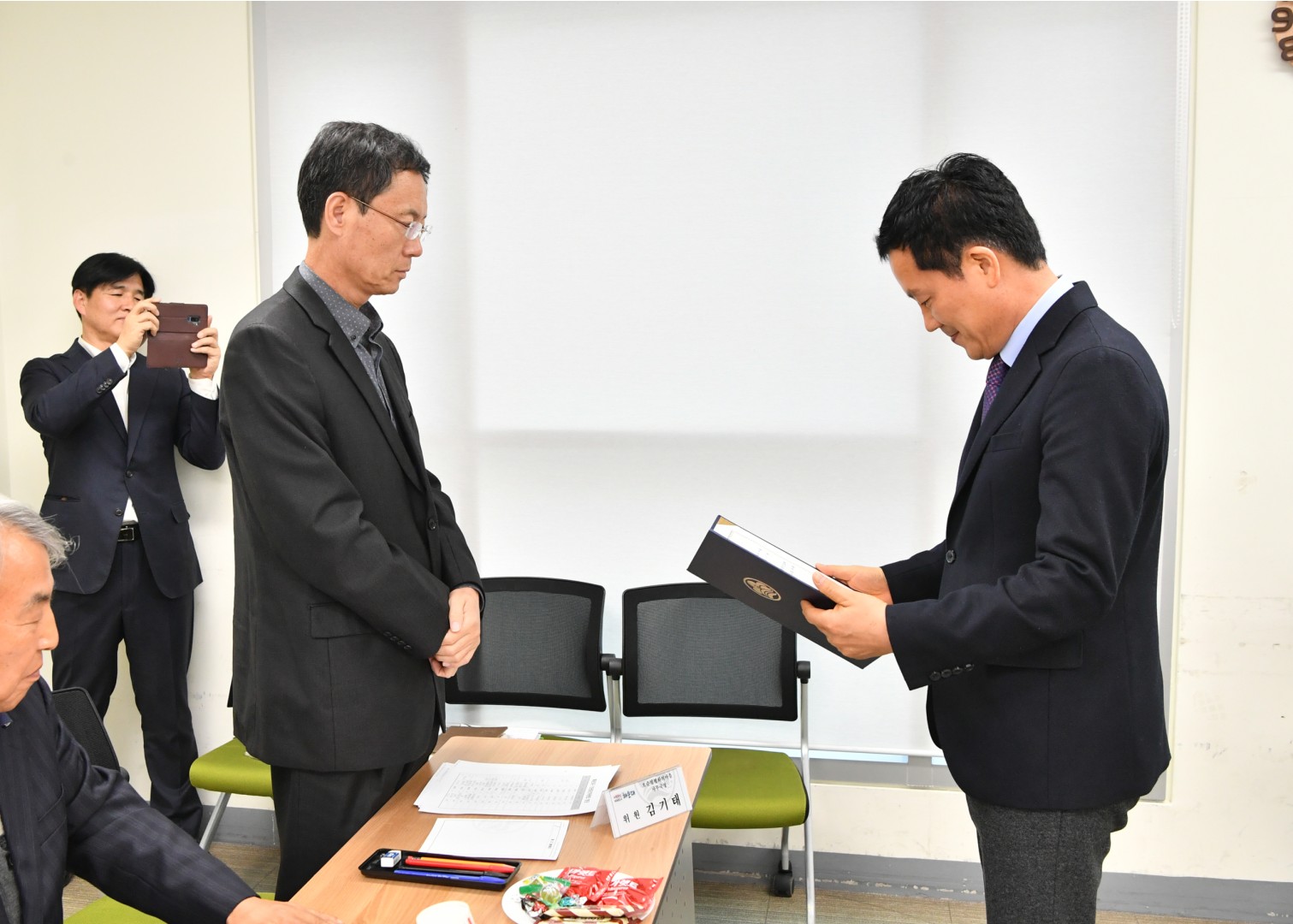 인권증진위워 위촉장 14