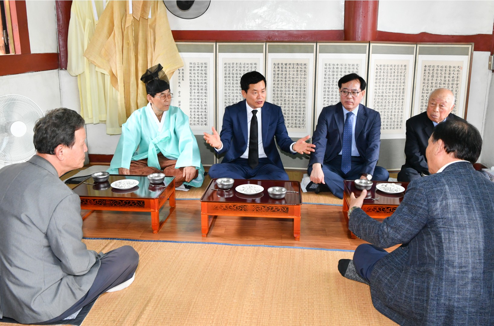 홍순헌구청장 삼절사 참배 11