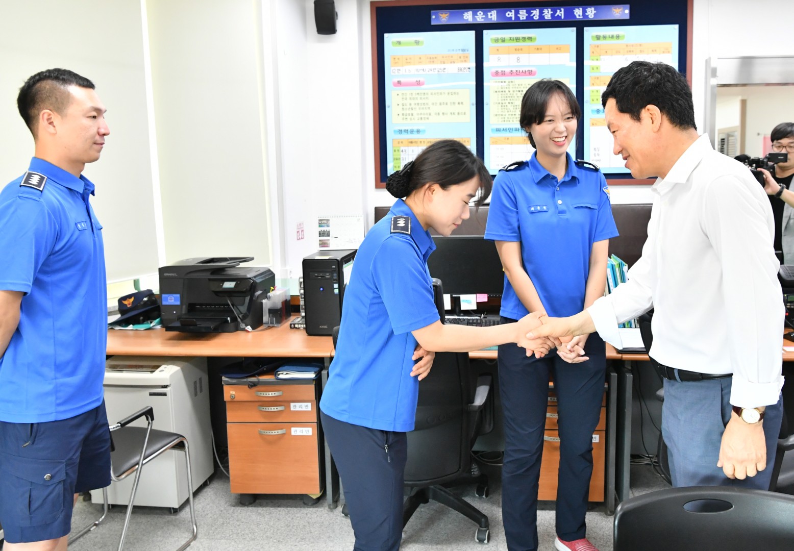 해수욕장 근무자 격려 6