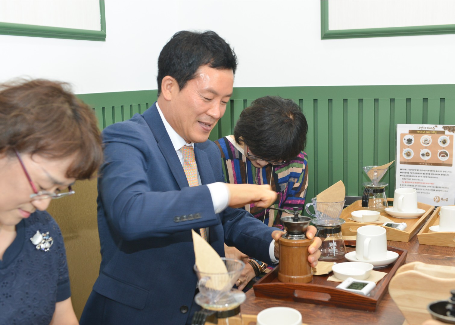 일자리카페 오픈식 19