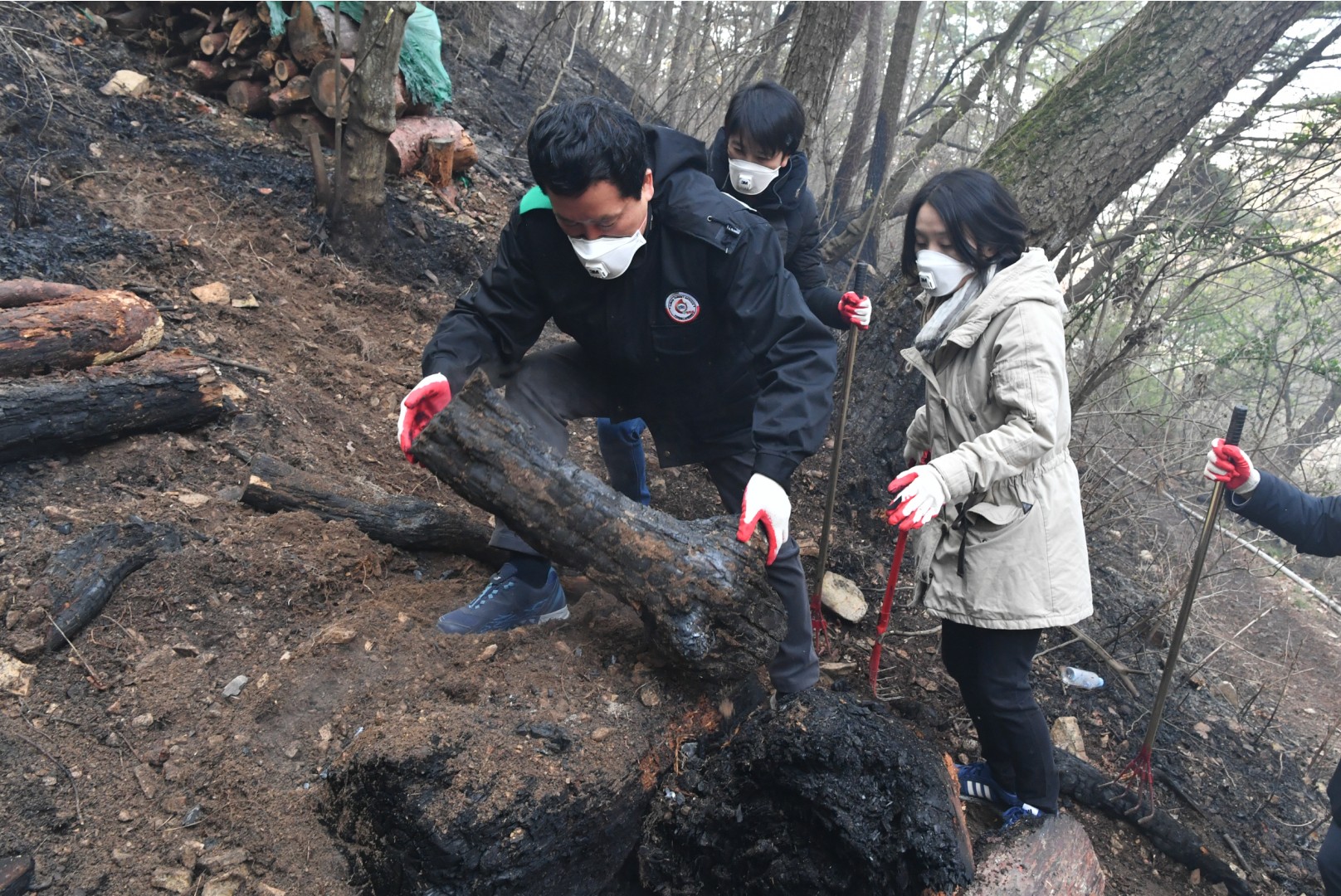 운봉산 산불진화 25