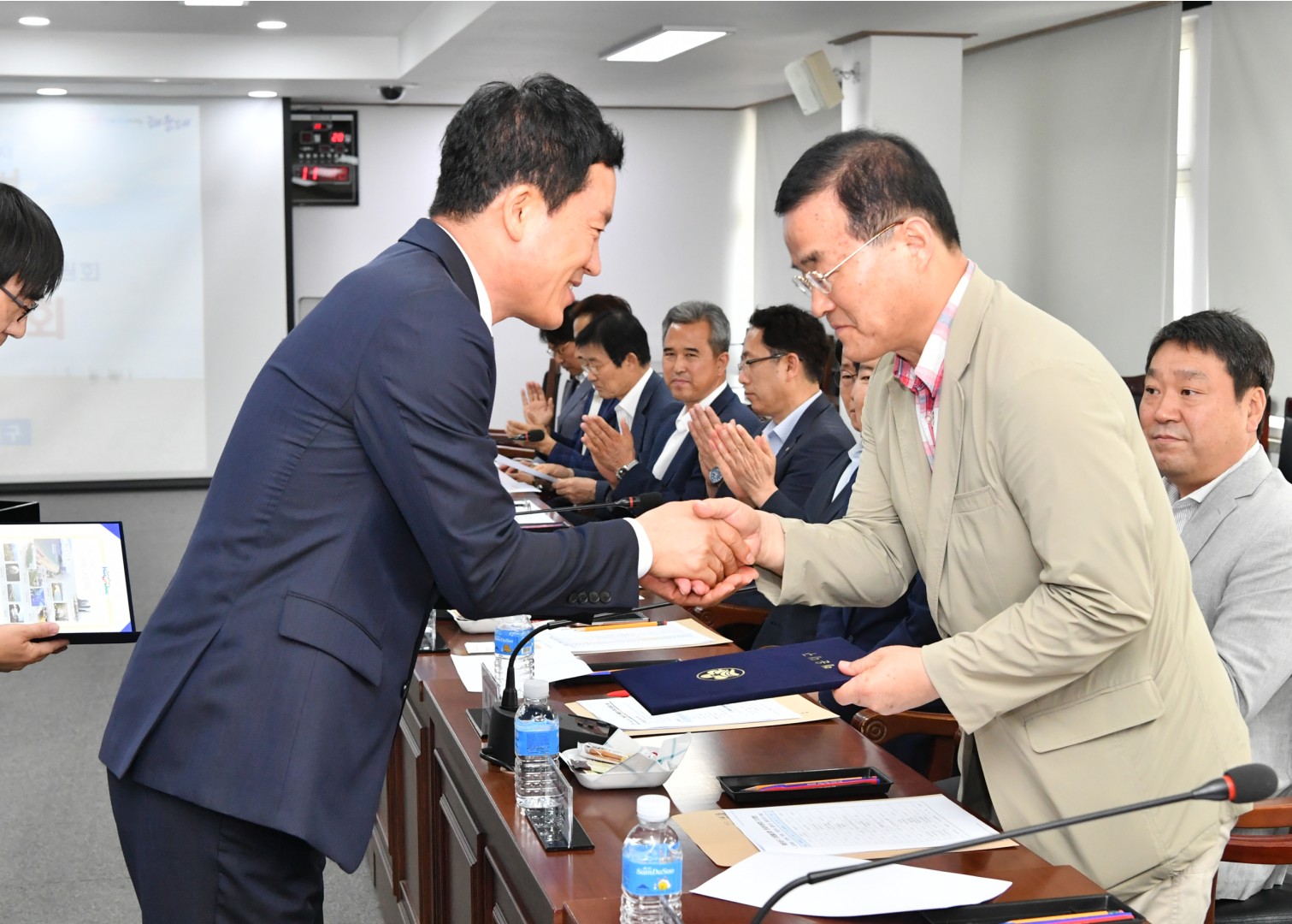 경제활성화위원회 창립총회 3