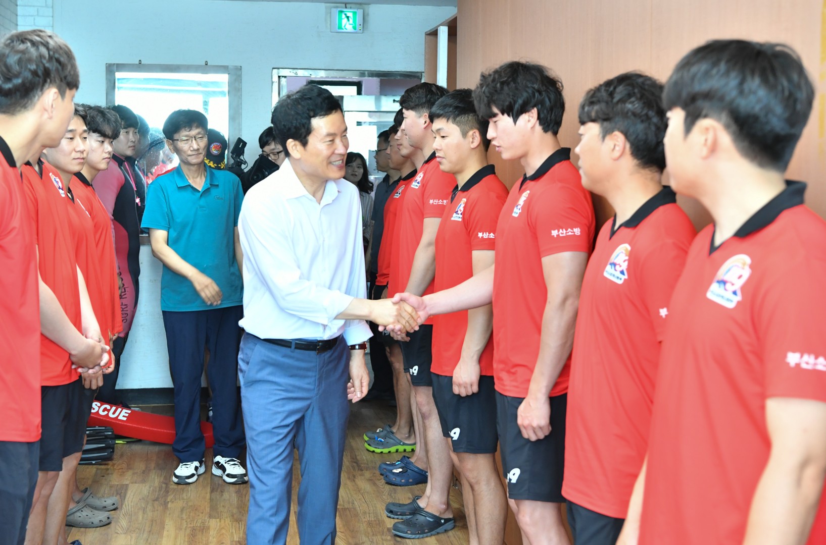 해수욕장 근무자 격려 9