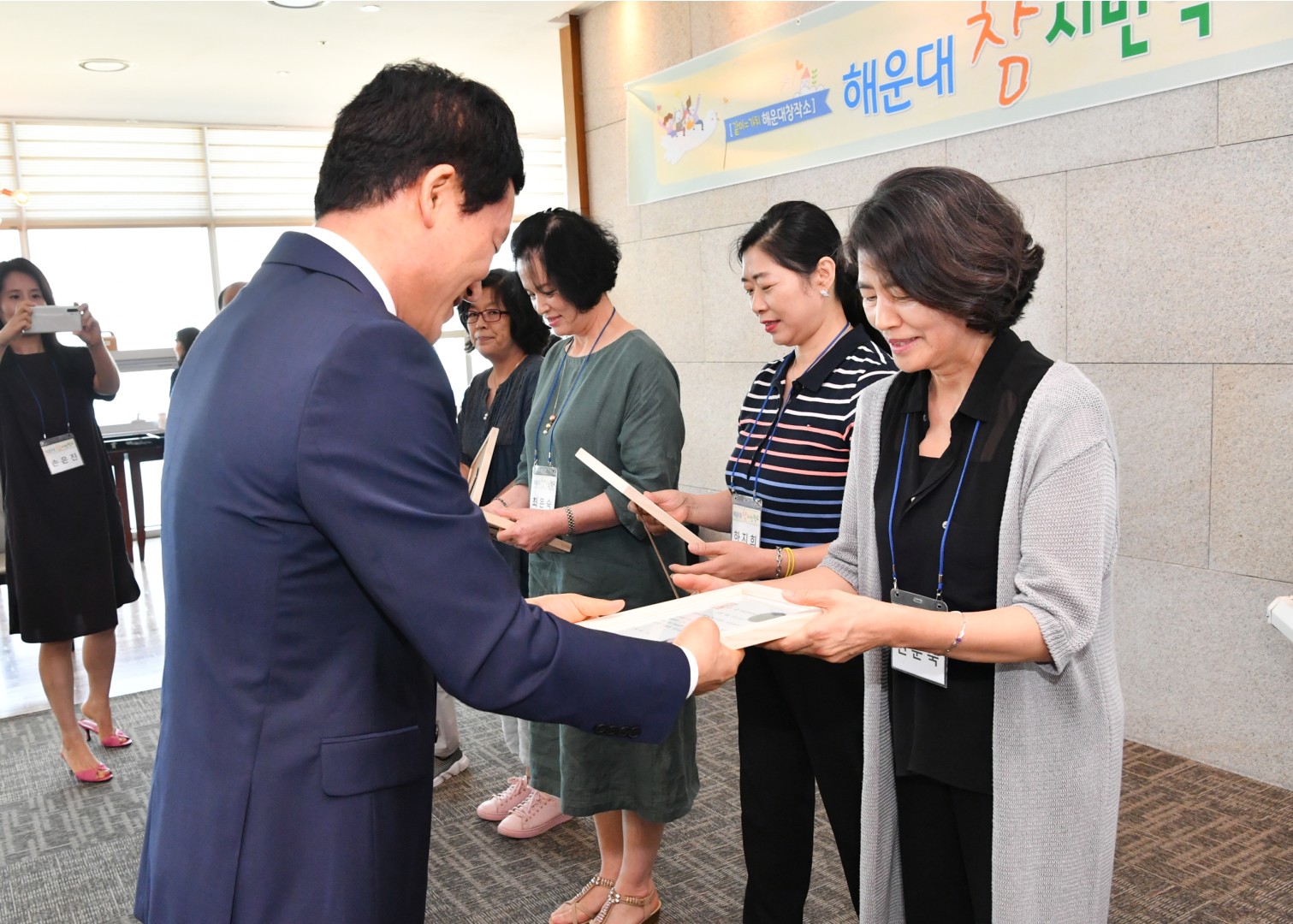 참시민학교 수료식 31