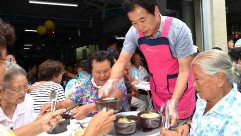 일천부모 삼계탕 대접
