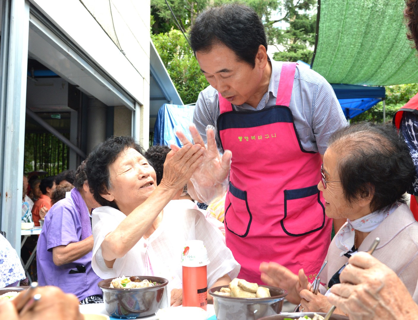 일천부모 삼계탕 대접 7