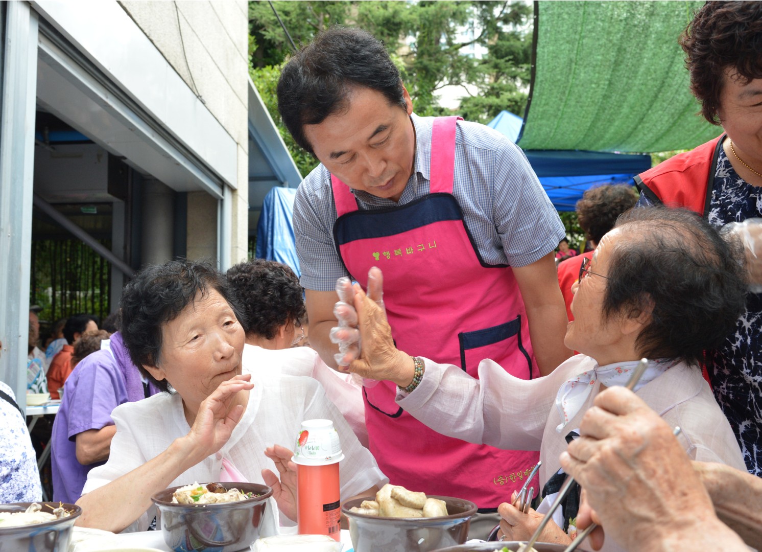 일천부모 삼계탕 대접 6