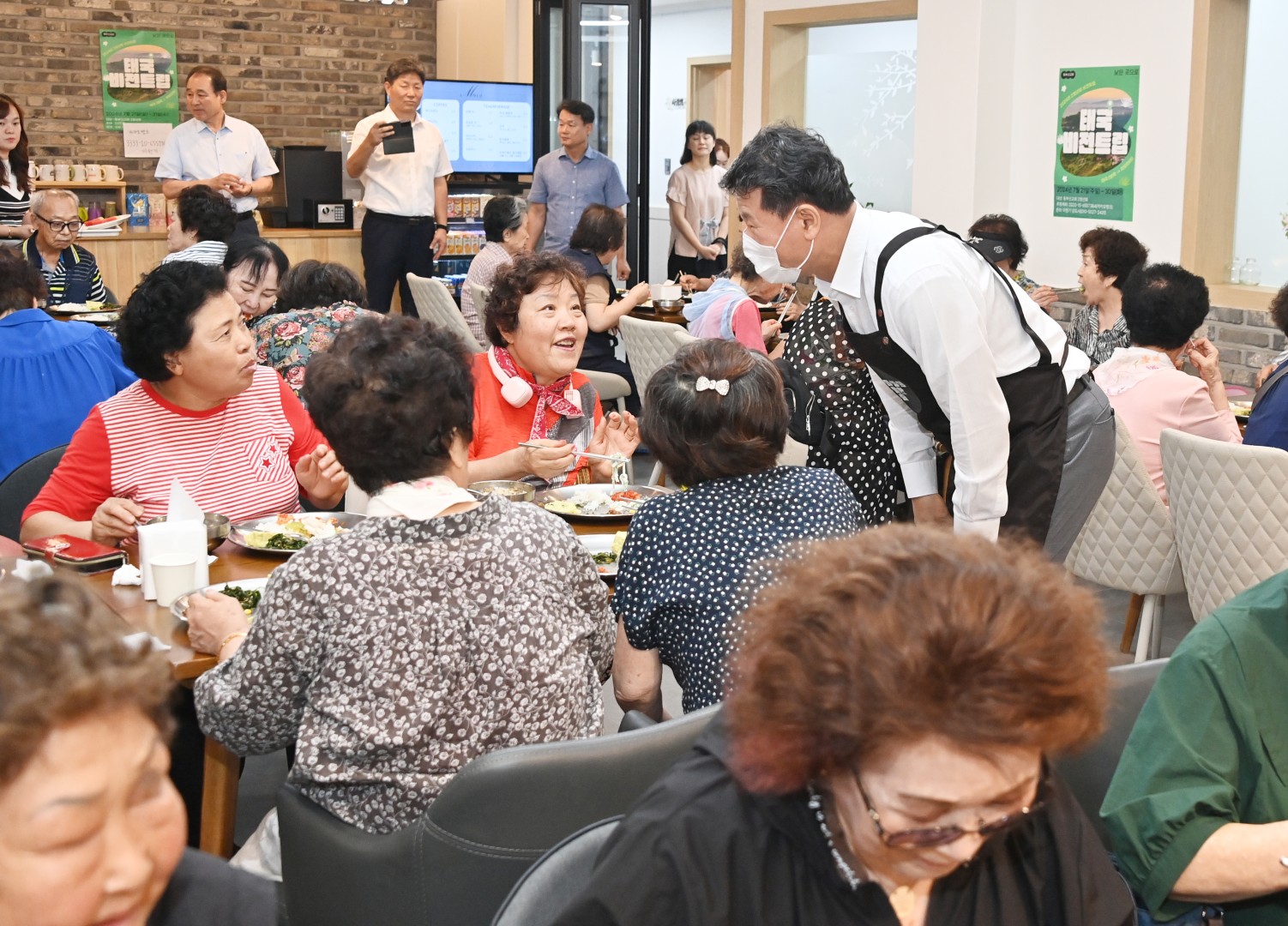 어르신 식사 나눔(동부산교회) 14