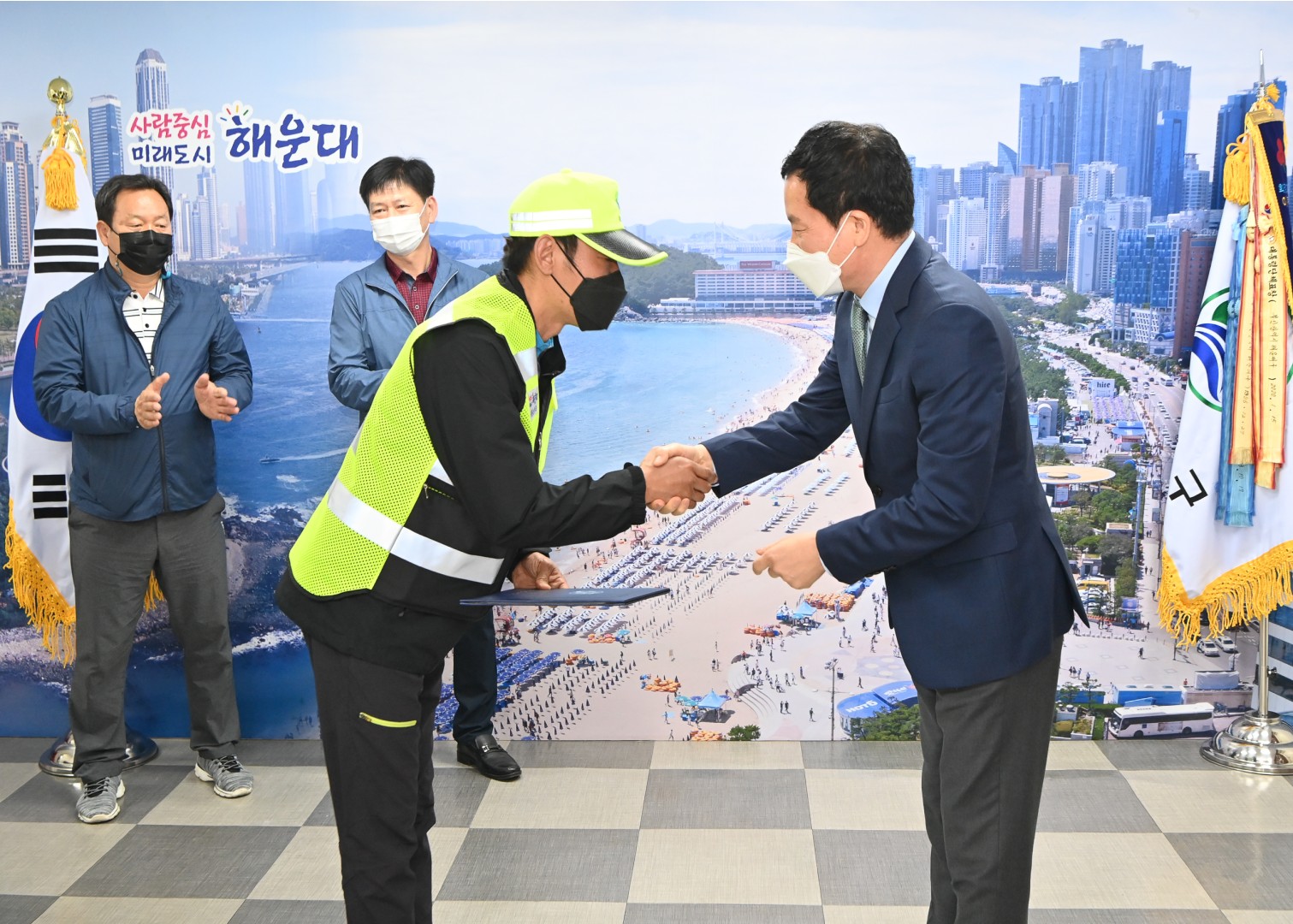 반여3동 화재현장 인명대피 2