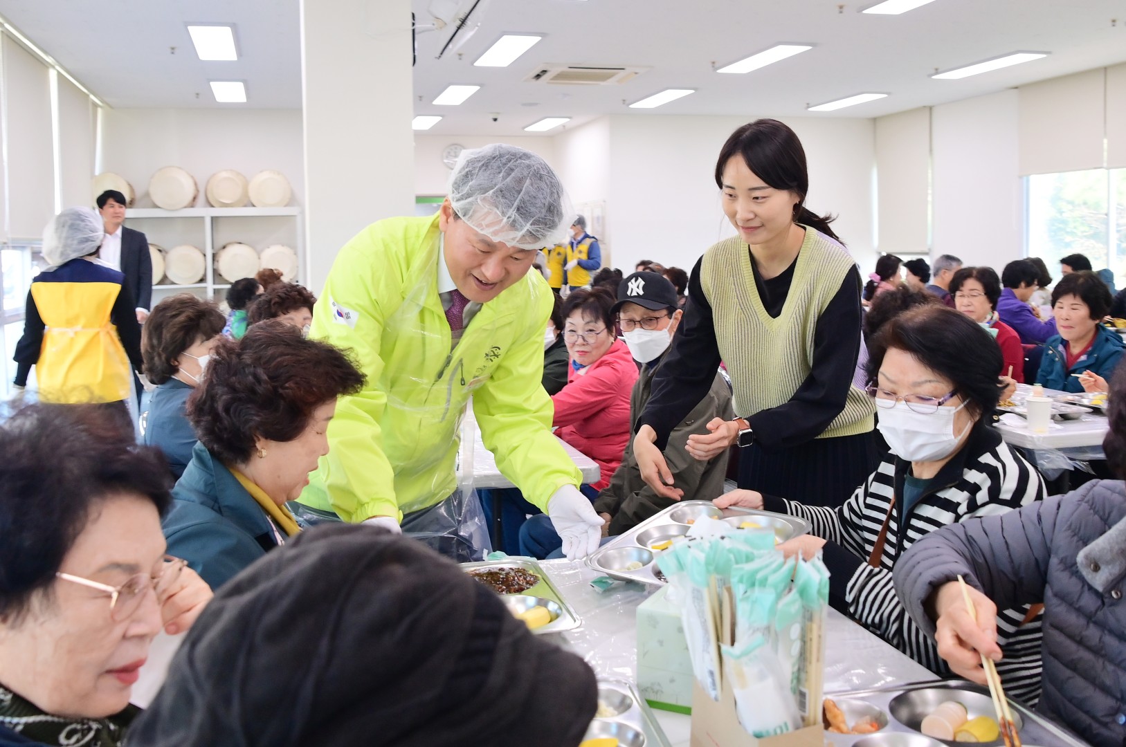 짜장면 나눔 행사 경로식당 봉사활동 10