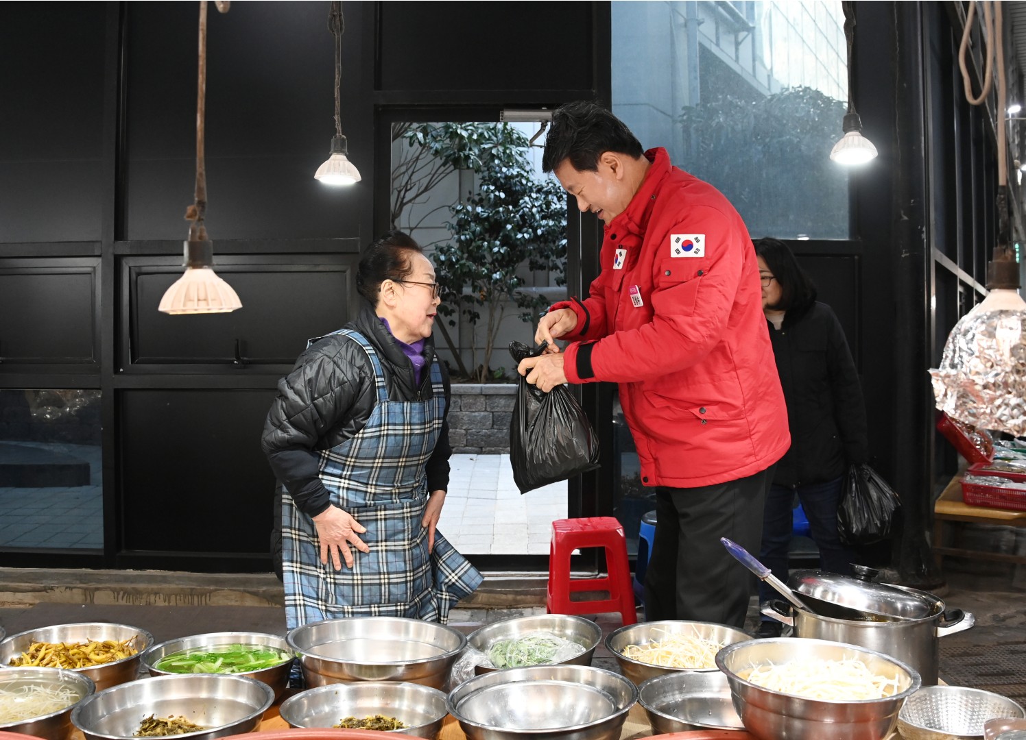 설 맞이 전통시장방문(해운대시장) 16