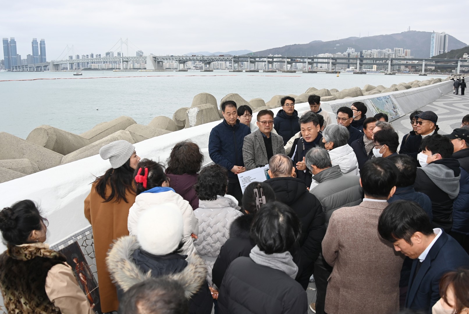수영만자연재해위험개선지구 주민현장 설명회 6