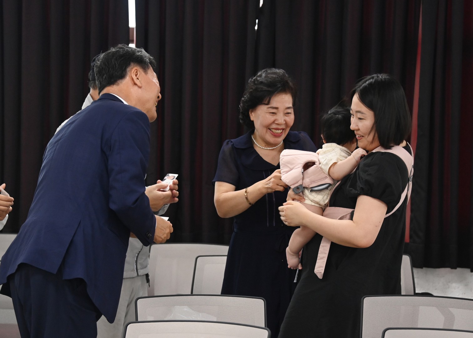 구정발전 기여 모범단체원 감사장 수여식 70