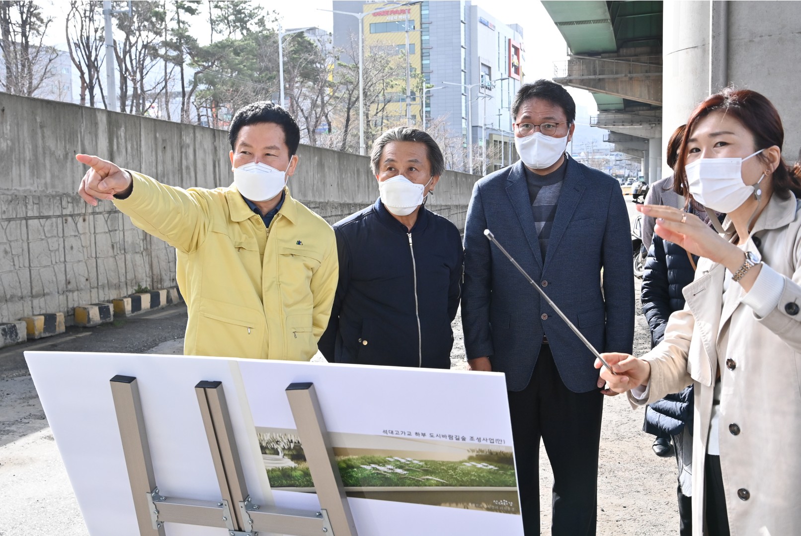 고가교 하부 바람숲길 조성 현장 1