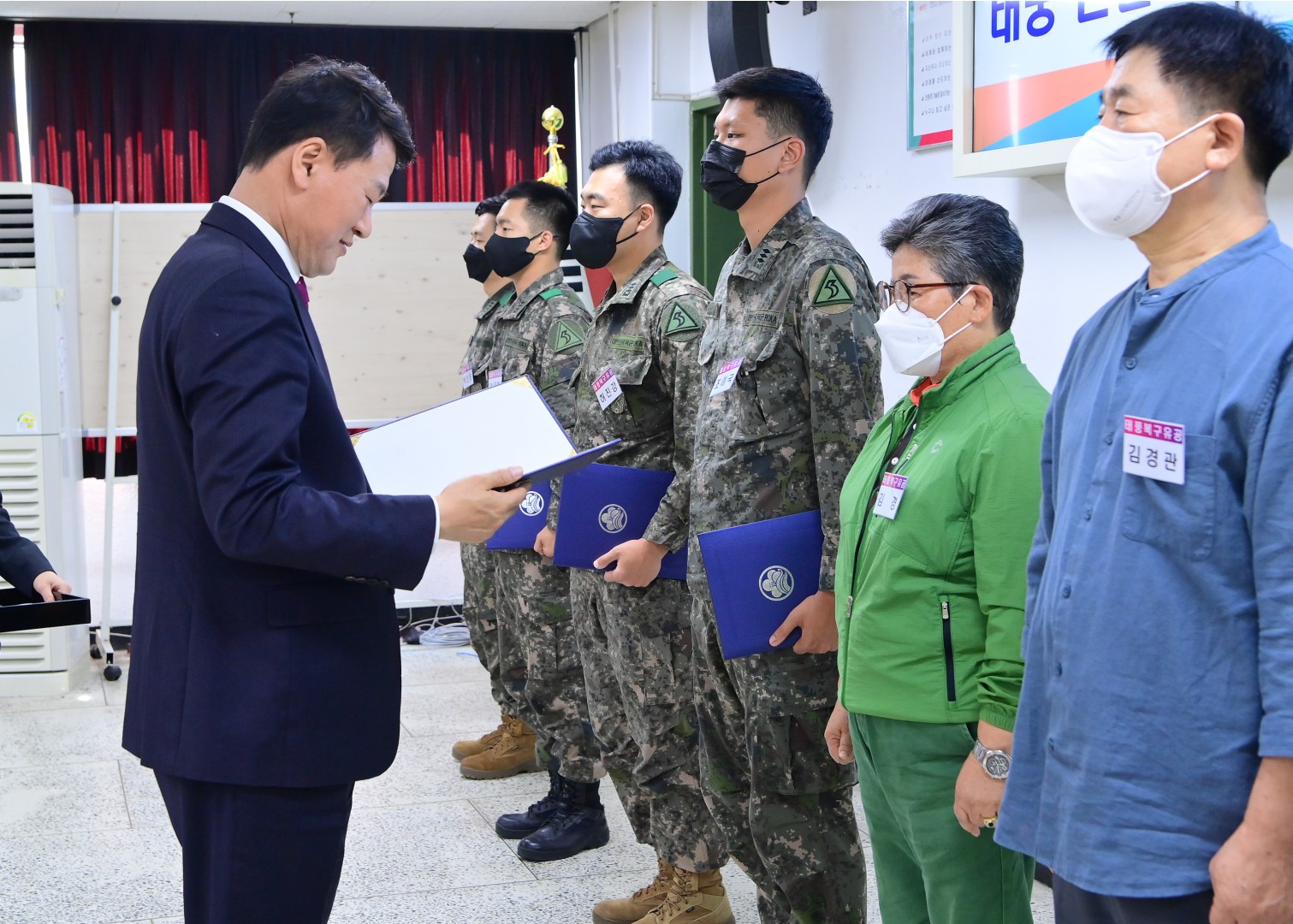 선행구민 및 모범단체원 표창 12