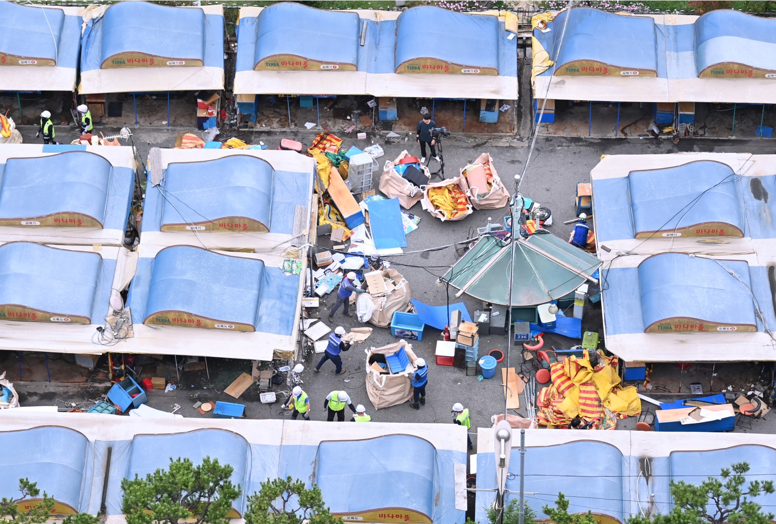 바다마을 자진철거 15