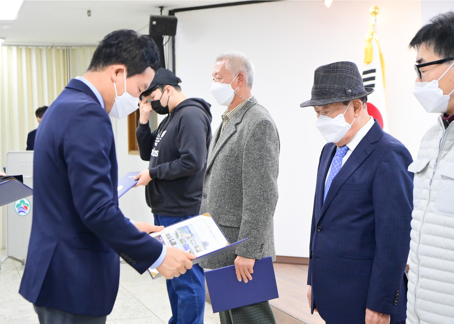 직원 정례조례 11