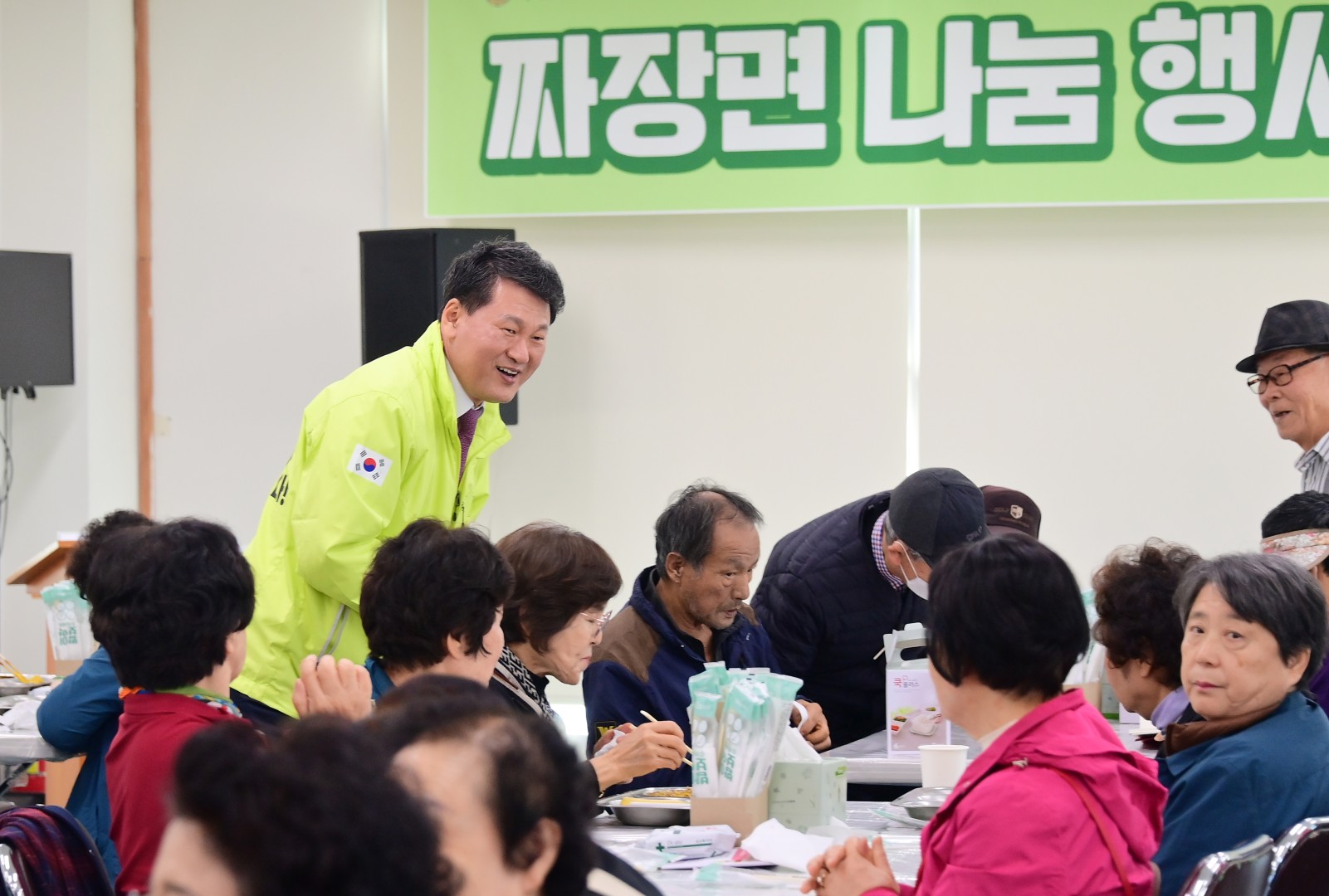 짜장면 나눔 행사 경로식당 봉사활동 17