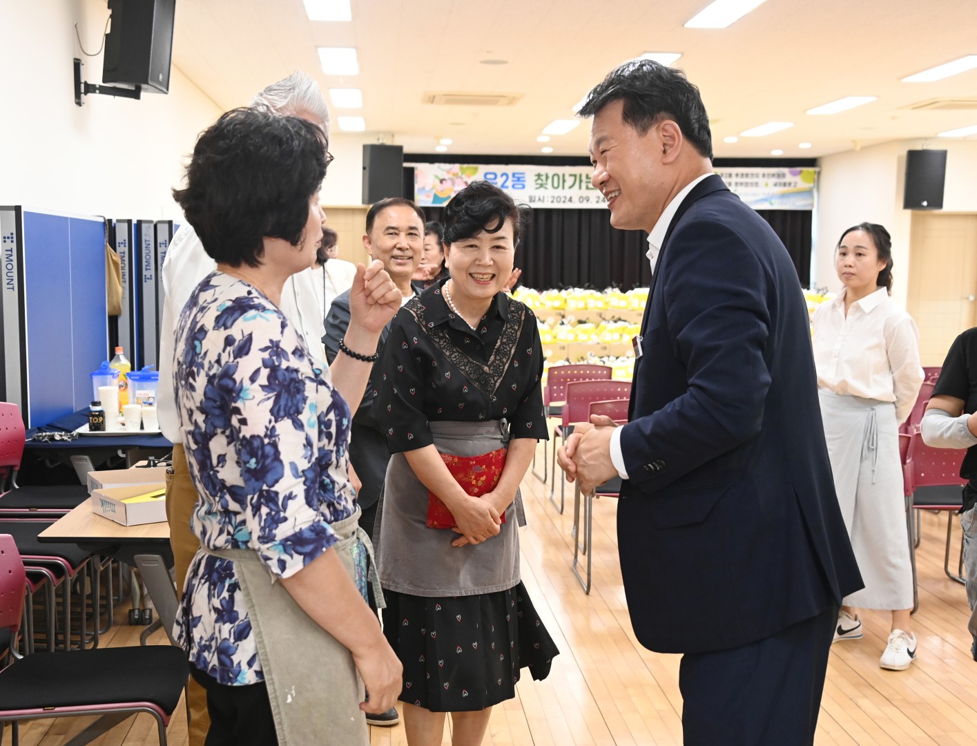 우2동 찾아가는 비대면 경로잔치 격려 방문 14