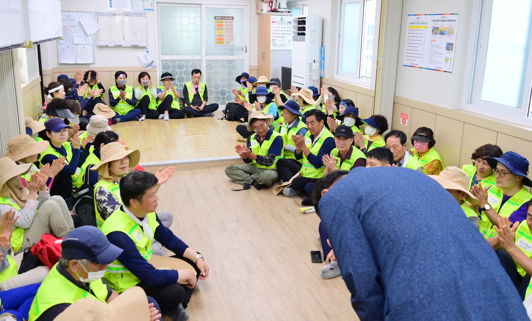 해수욕장 운영 유관기관 근무자 격려(해운대) 8