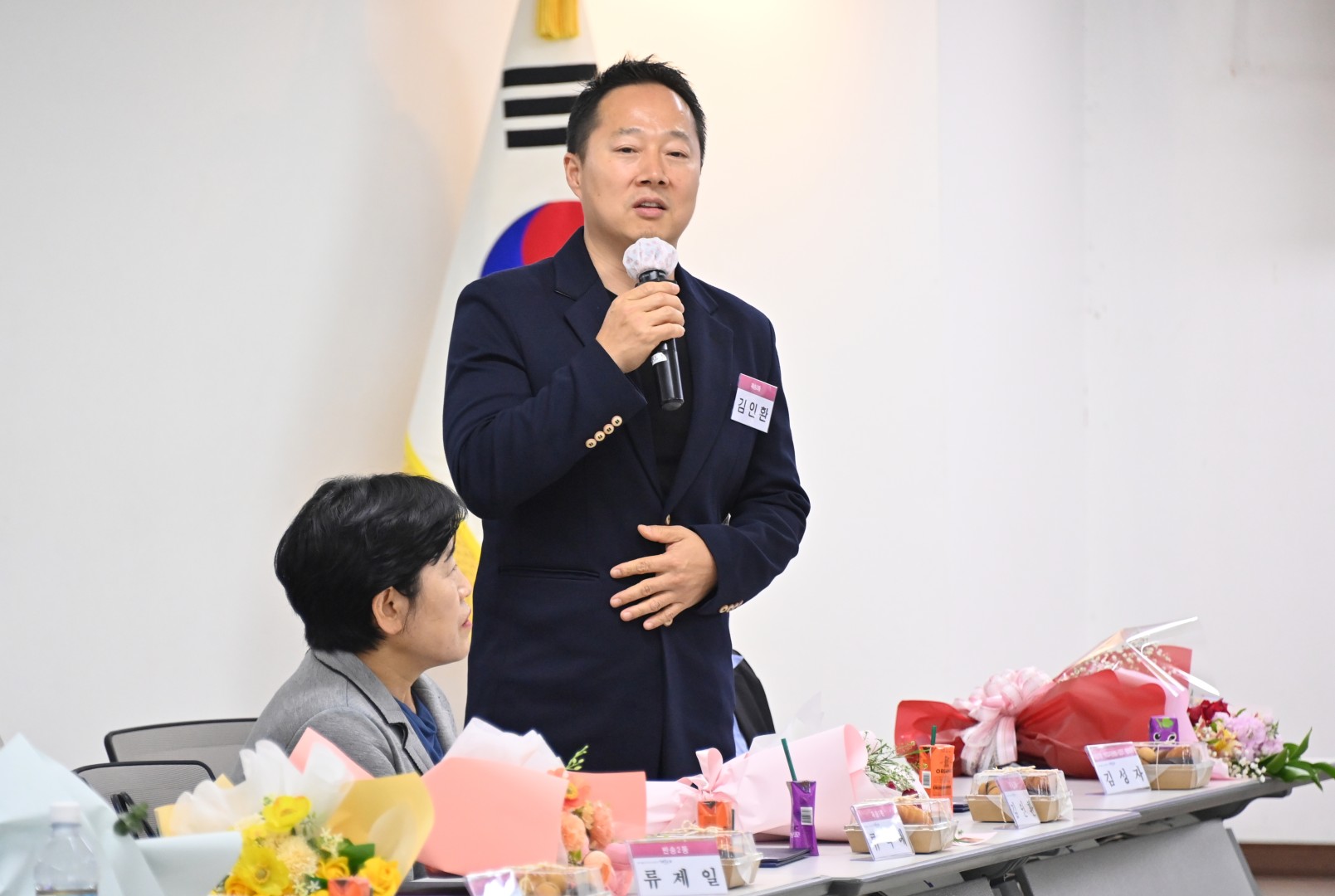 선행구민 및 모범단체원 포상수여식 52