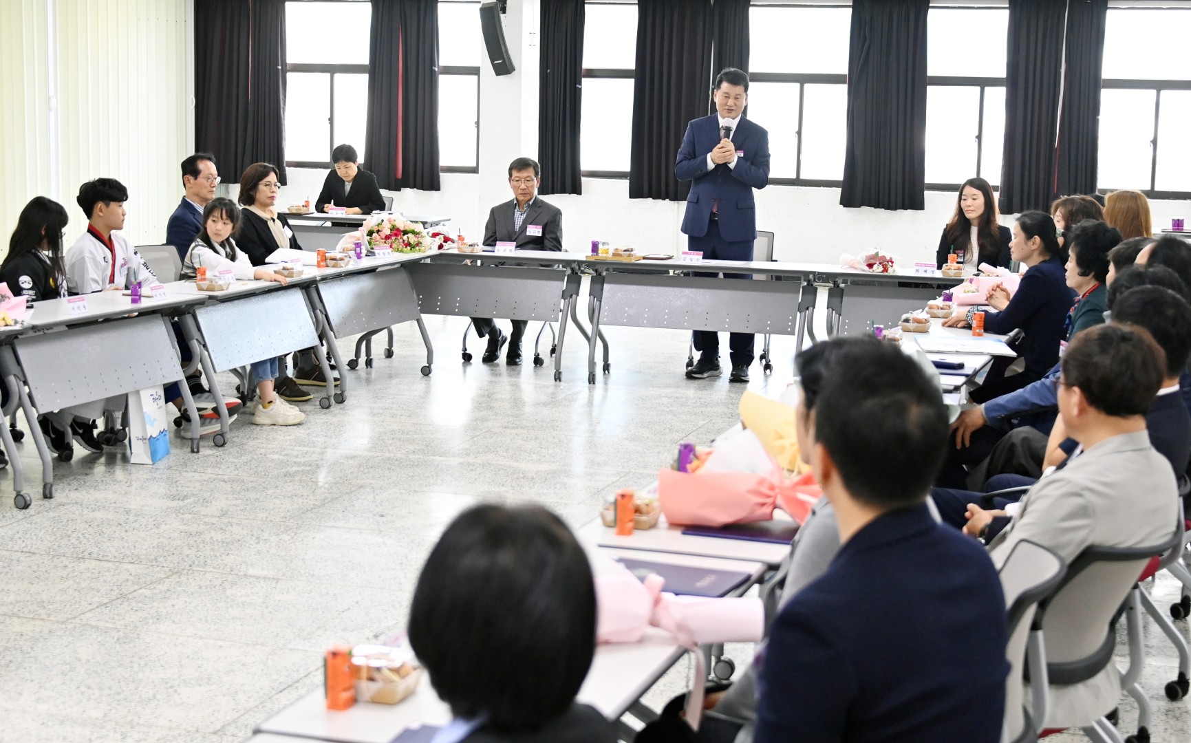 선행구민 및 모범단체원 포상수여식 35