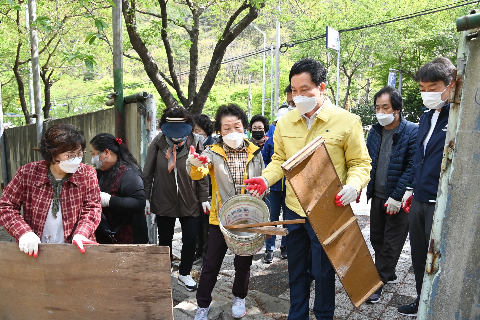 반여3동 노후시설물 및 불결지 정비 19