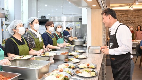 어르신 식사 나눔(동부산교회)