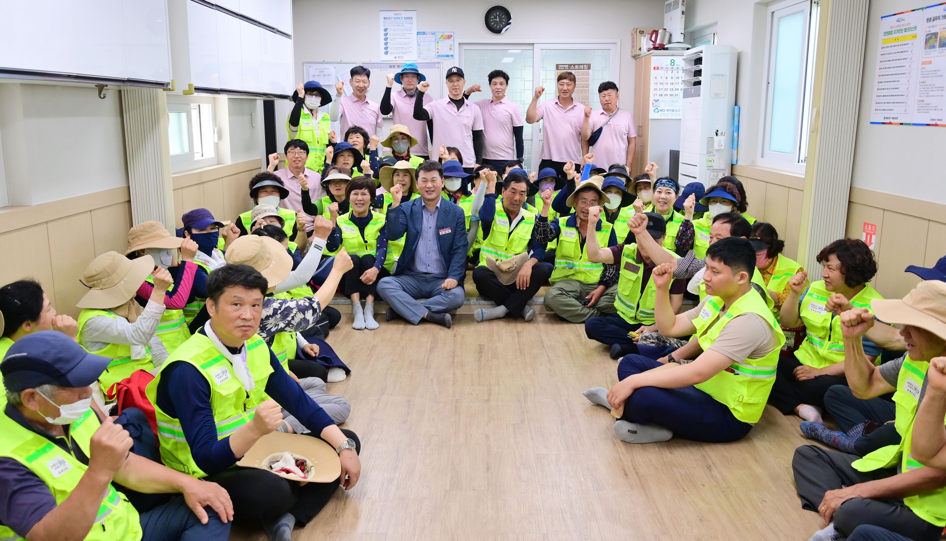 해수욕장 운영 유관기관 근무자 격려(해운대) 12