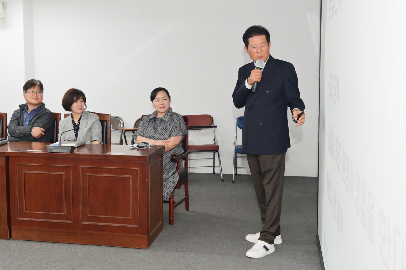 해운대혁신포럼 (이채윤 리노공업 대표이사) 9