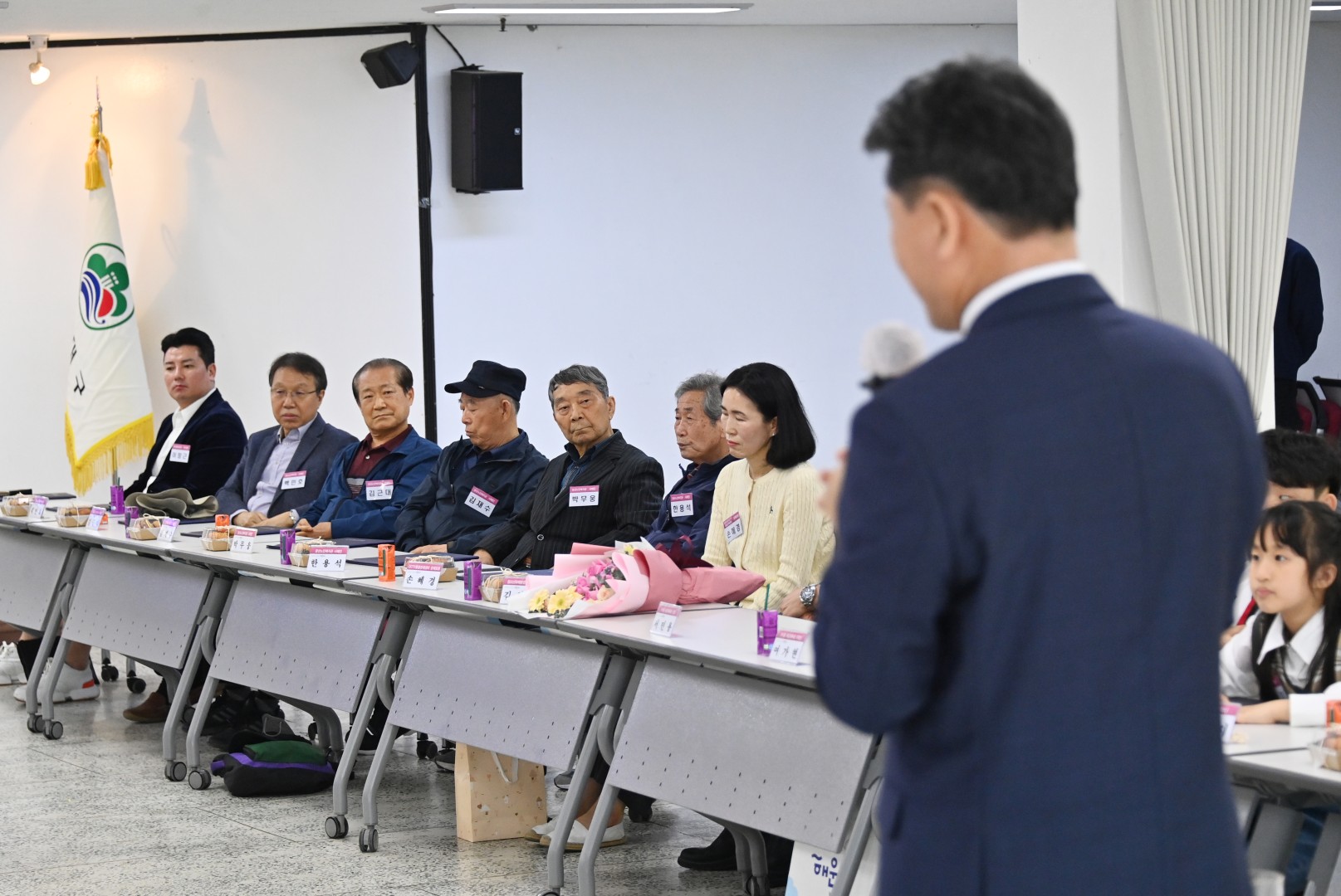 선행구민 및 모범단체원 포상수여식 38