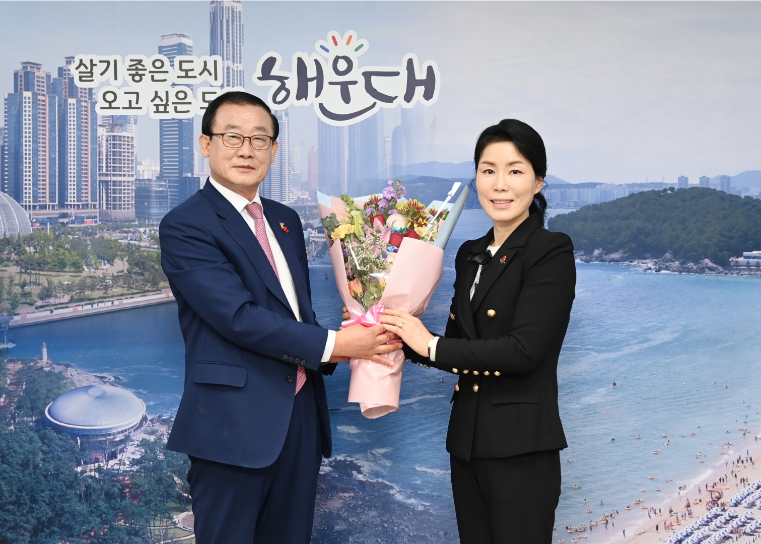 성금전달식(뉴욕스마일치과) 2