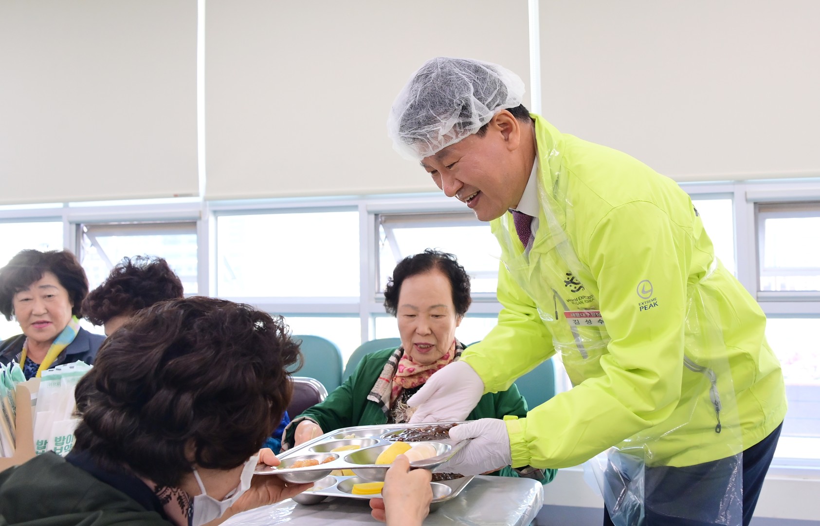 짜장면 나눔 행사 경로식당 봉사활동 13